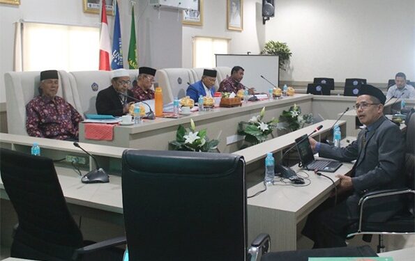 ketua-mui-tana-toraja-ujian-proposal-disertasi-s3-pai-di-unismuh-makassar 