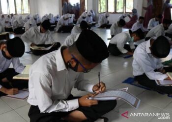 Menggagas Kurikulum Berbasis Adab dan Akhlak, Kebutuhan Mendesak