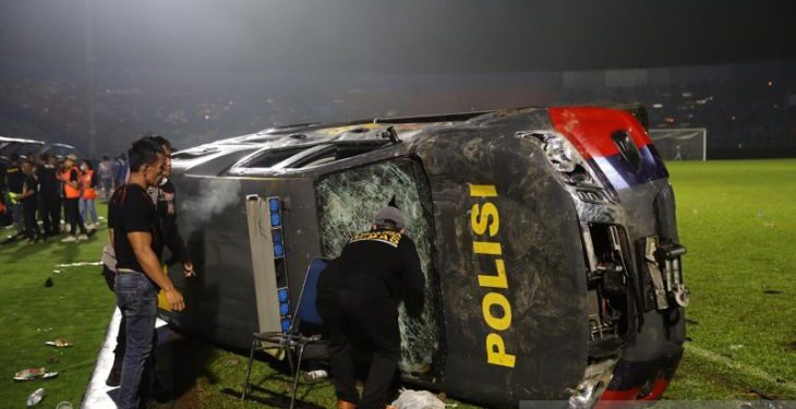 Tragedi Stadion Kanjuruhan, Ketua MUI Ingatkan Hak-Hak Jenazah Harus Terpenuhi