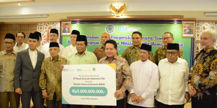 BSI Salurkan Dana Bantuan Program Keumatan Melalui MUI