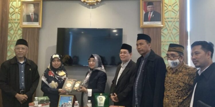 Lawatan ke MUI, Universiti Sultan Sharif Ali Brunei Darussalam Bahas Kerja Sama Riset dan Pertukaran Dosen