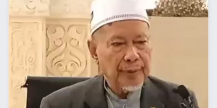 hikmah-halaqah:-mungkinkah?-salat-dalam-dua-imam-atau-dua-salat-dalam-satu-imam