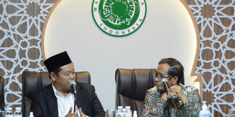 Ditanya Kiai Marsudi Soal KM 50, Prof Mahfud Tegaskan Bukan Pelanggaran HAM Berat