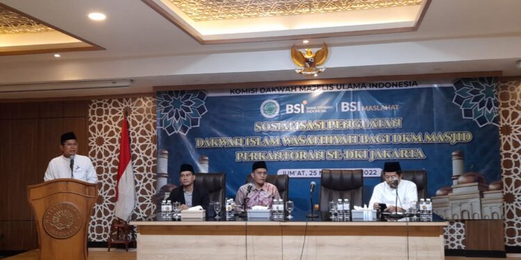 KH Cholil Nafis: Masjid Boleh Bicara Politik, Tapi Tidak Boleh Dukung Mendukung