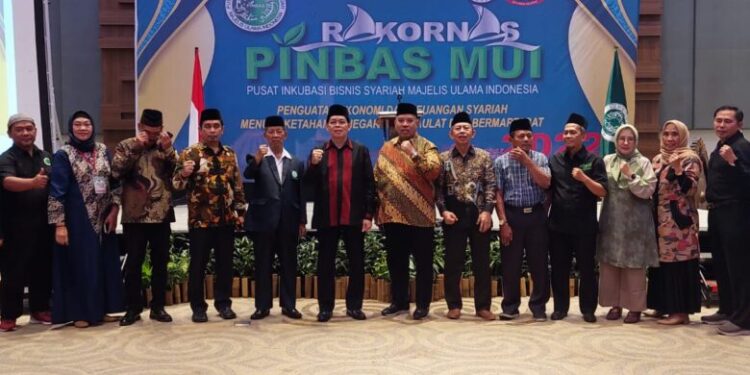 sekjen-mui-tutup-rakornas-pinbas-mui,-ini-putusannya