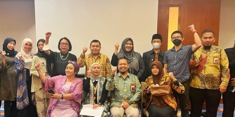 Non-Muslim pun Rasakan Manfaat Ekonomi Syariah, Mengapa Kita Ragu?