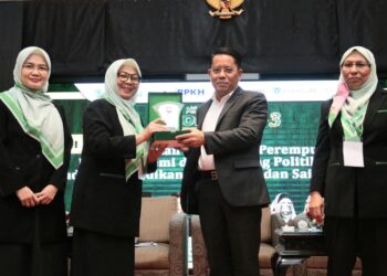 Prof Kamaruddin Amin: Pandemi Covid-19 Picu Perempuan Pikul Beban Lebih Besar