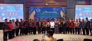 Direktur PINBAS MUI Pusat lantik Pengurus PINBAS MUI Sulsel