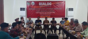 Para pemantik yang menjadi narasumber pada dialog FKUB 