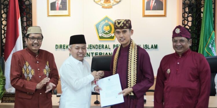 KH Asrorun Niam Sholeh Raih Gelar Guru Besar Bidang Ilmu Fikih UIN Jakarta 
