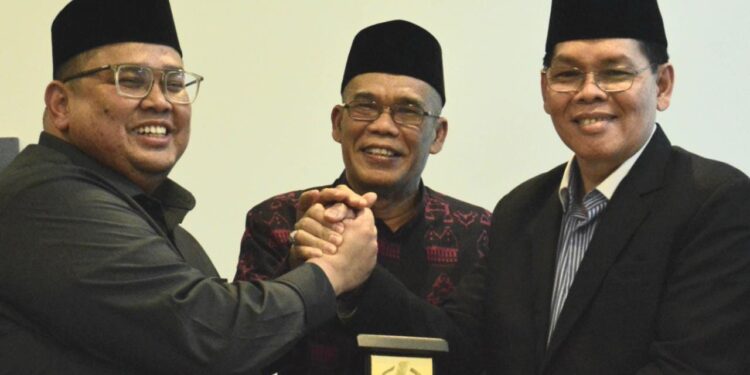 Silaturahim ke MUI, Ketua Bawaslu RI Harapkan Fatwa Pemilu Sejuk dan Damai