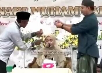 Bolehkah Menyawer Qariah Saat Melantunkan Bacaan Alquran? Ini Jawaban Ketua MUI