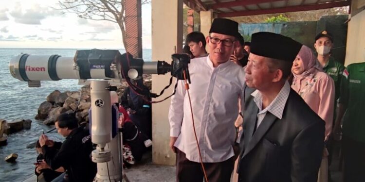 ikut-pantau-hilal,-ketum-mui-beri-solusi-persatuan-umat