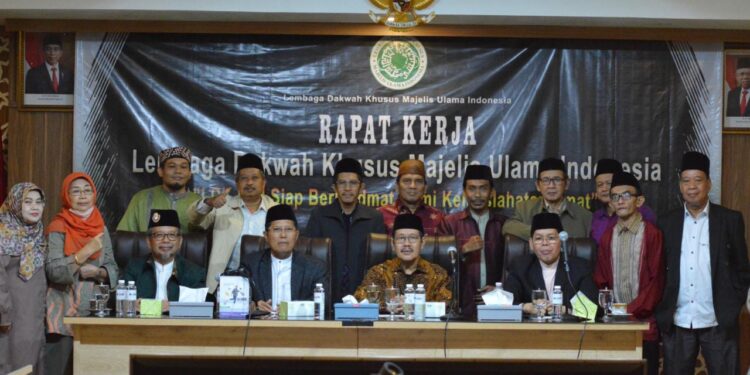 Cegah Pendangkalan Akidah Umat, Lembaga Dakwah Khusus MUI Gelar Rapat Kerja