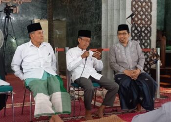 sekum-mui-sulsel-pimpin-diskusi-politik-identitas