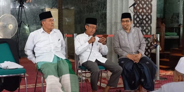 sekum-mui-sulsel-pimpin-diskusi-politik-identitas