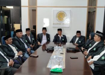 mui-sulsel-terima-sertifikat-iso