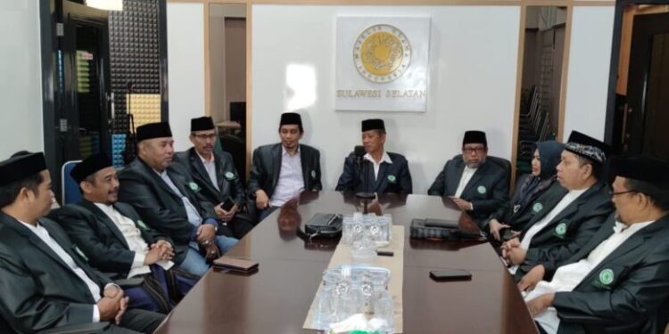mui-sulsel-terima-sertifikat-iso