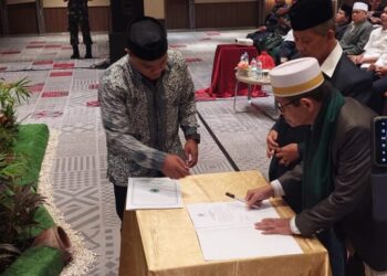 mui-sulsel-lantik-dewan-pimpinan-mui-makassar