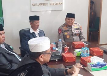 bahas-isu-isu-terkini,-kapolda-sulsel-sambangi-mui