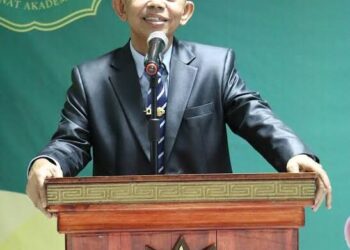 waketum-mui-sulsel-kh-mustari-bosra-raih-gelar-guru-besar