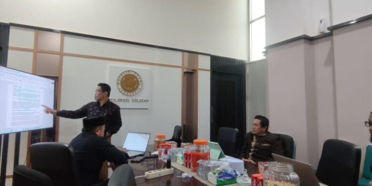 mui-sulsel-bahas-hukum-daun-ubi-dijual-untuk-pakan-babi