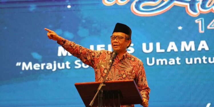 Hadiri Halalbihalal, Mahfud MD Ungkap Peran Penting MUI dalam UU 22/1999 Tentang Pemda