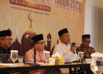Pembukaan Pleno Ke-57, Kiai Aiyub Jelaskan Karakter Khas Fatwa Dewan Syariah Nasional MUI