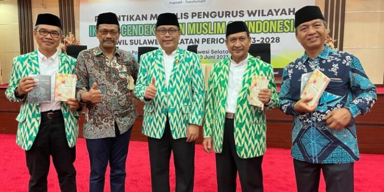 pengurus-icmi-sulsel-resmi-dilantik,-mui-sulsel-siap-berkolaborasi